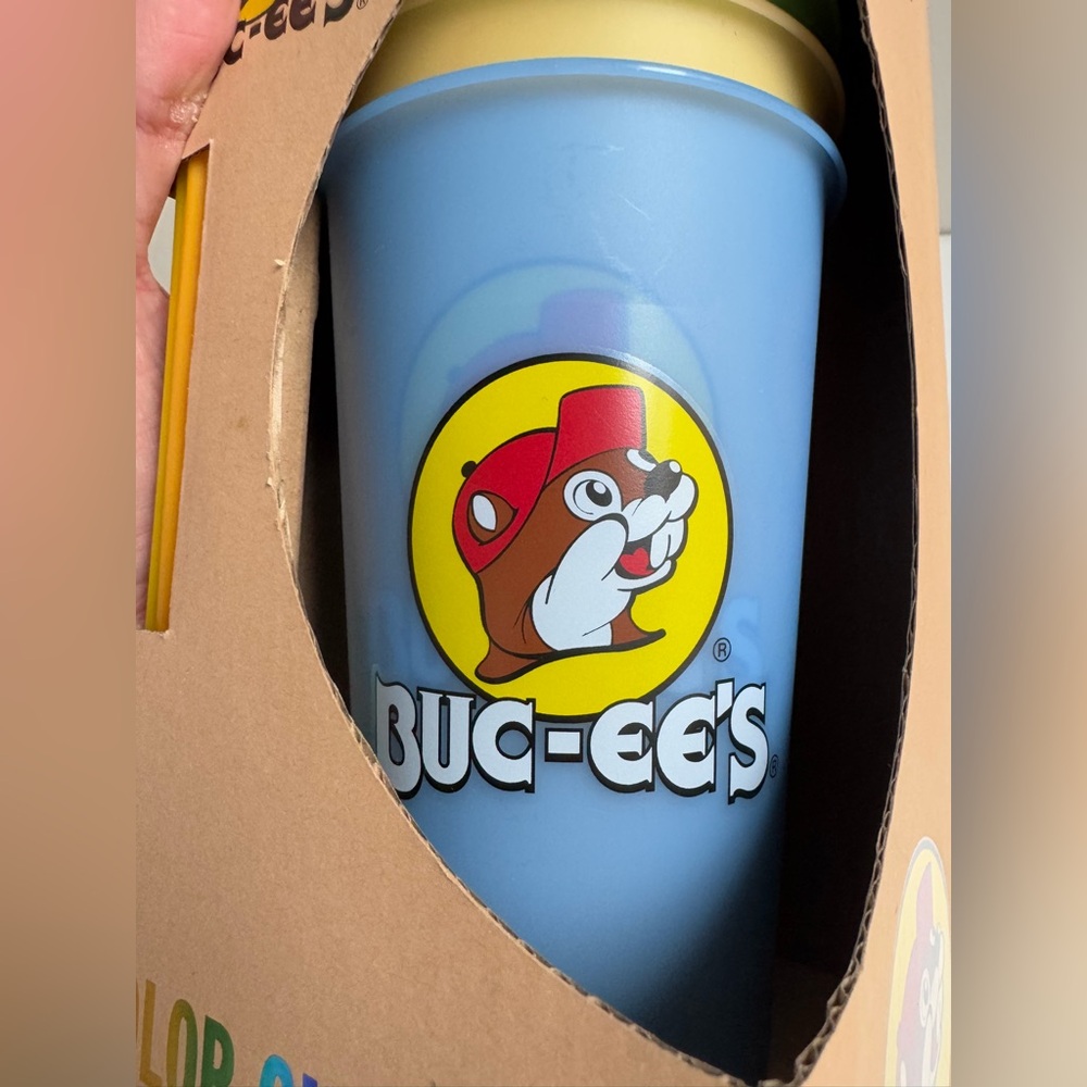 Bucee’s Color Changing Tumblers